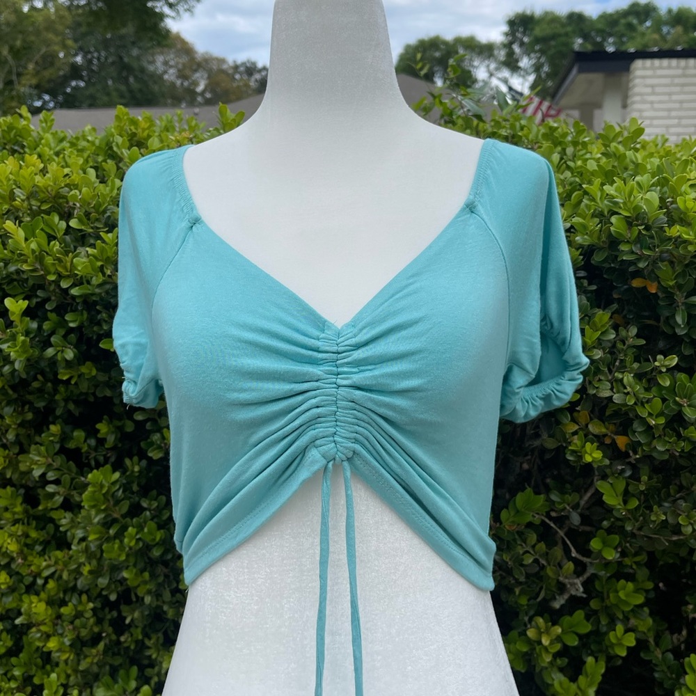 turquoise scrunched top